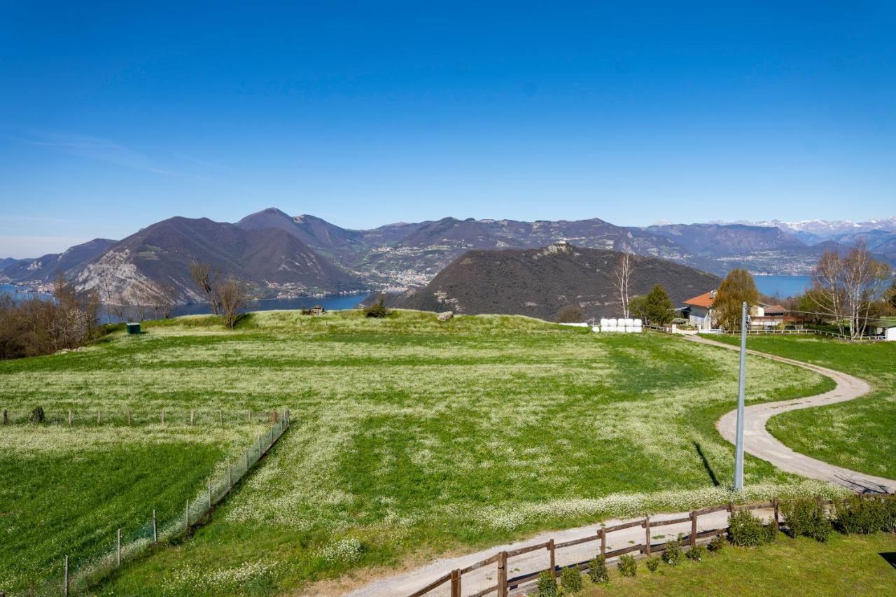 Panoramic Green Valley Sulzano Kültér fotó